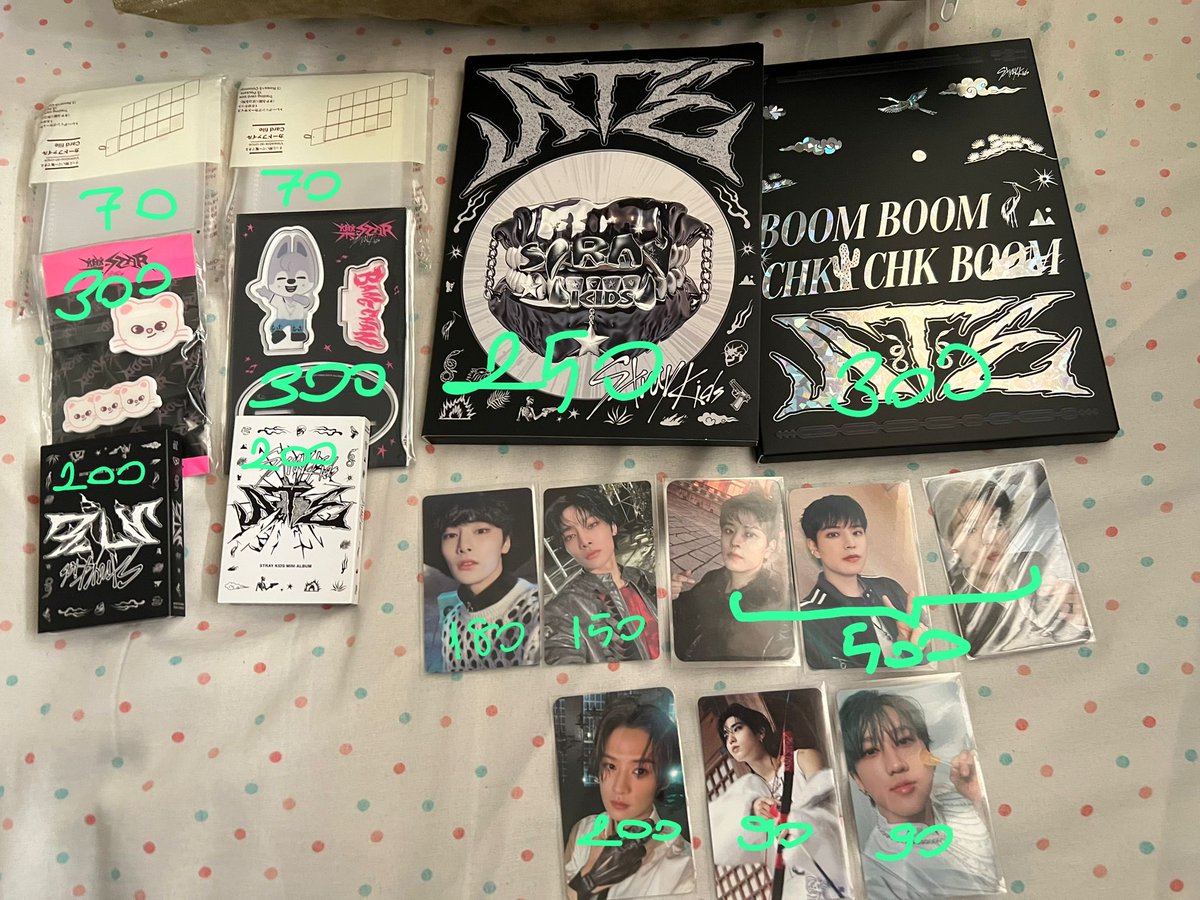xeno_sta's tweet image. SKZ Satış
Albümler pc hariç tam içerik. Muji binderlar hiç kullanılmadı. Merch ürünleri de kullanılmadı. Seung poblar üçü 500, tekli satmak istemiyorum. 1.5 seung ve 2.1 minho yu ayrı almak isterseniz fiyat verebilirim. 

#skzsatis #skzmarkettr #skzpcsatis