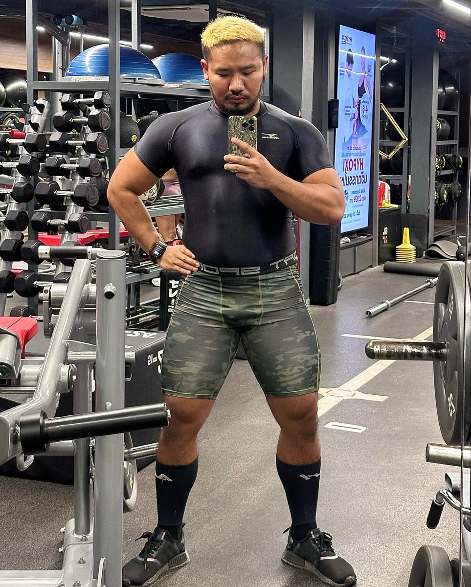 ขาใหญ่ประจำซอย