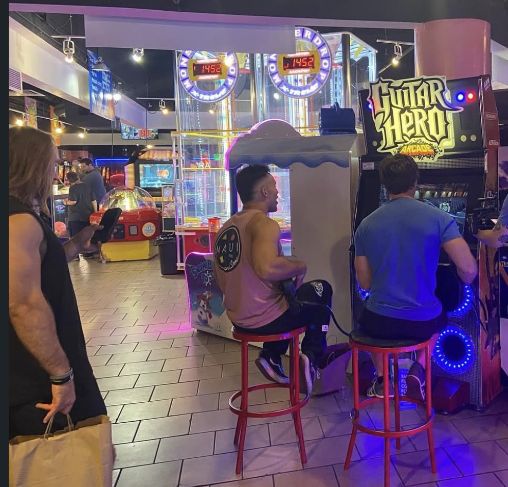 How my weeks go on the road are always different but one things first sure I’m never bored