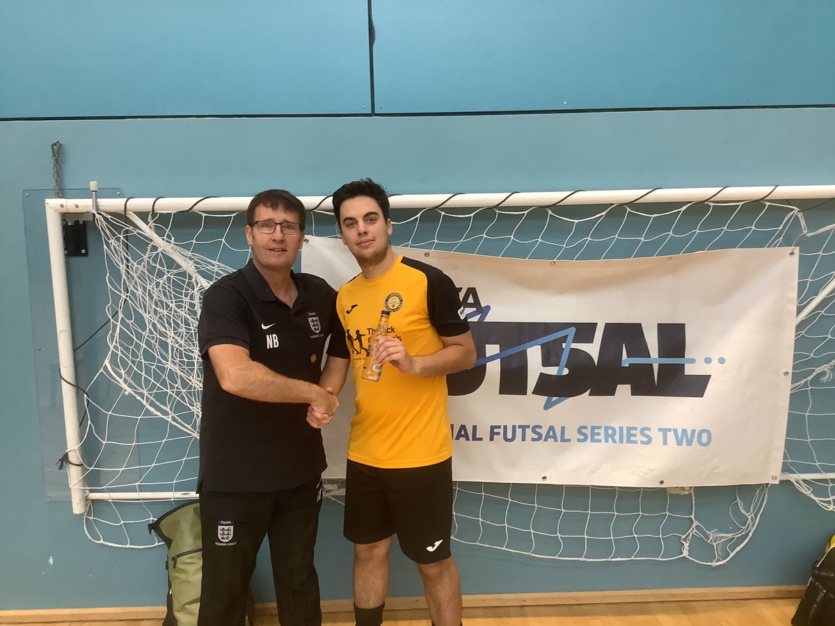 #MondayMotivation
Disappointing result for the 🐝team from yesterday’s home match v <a href="/F360Bristol/">Futsal 360</a> in the <a href="/FA_NFS/">FA National Futsal Series</a> T2S.

However every days a school day so if lessons are learnt then in the long run you only ever win!

MOTM-LUCA Varela-Nb <a href="/Cristiano/">Cristiano Ronaldo</a> our award was”agua” 💦👍
#futsal
