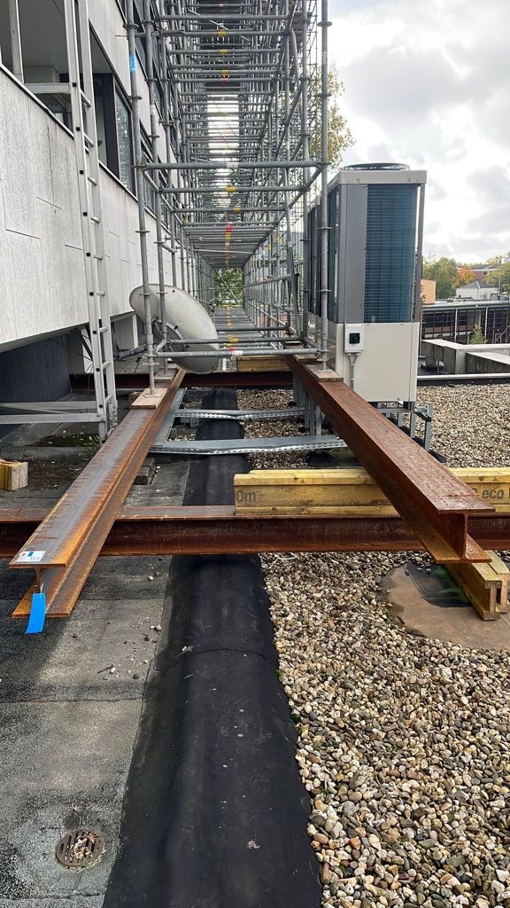 DejoSteigers's tweet photo. Wageningen Lawickse Allee - Hotel WWIC #dejosteigers #kwaliteitophoogte #eenveiligekeus #veilig #safe #scaffolding #scaffoldingsafety #steigerbouw #SCL-3 #vca https://t.co/1xjuqmZ8H4