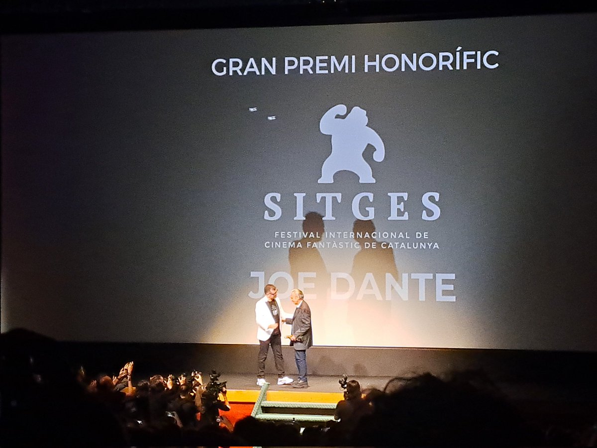 ElTioCreespy's tweet image. Y JOE DANTE recibió el Gran Premio honorífico en @sitgesfestival con el Auditori en pie. Uno de tantos grandes momentos que nos esperan esros días.