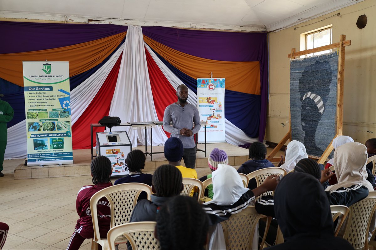 WasteSwift's tweet image. and reaffirmed our commitment to a cleaner, greener world. 

Every tree planted and every waste collected brings us closer to a sustainable future, one community at a time.

Visit WasteSwift.org

#WasteSwift #SmartWaste #TreePlantingDay #MazingiraDay #CleanUp