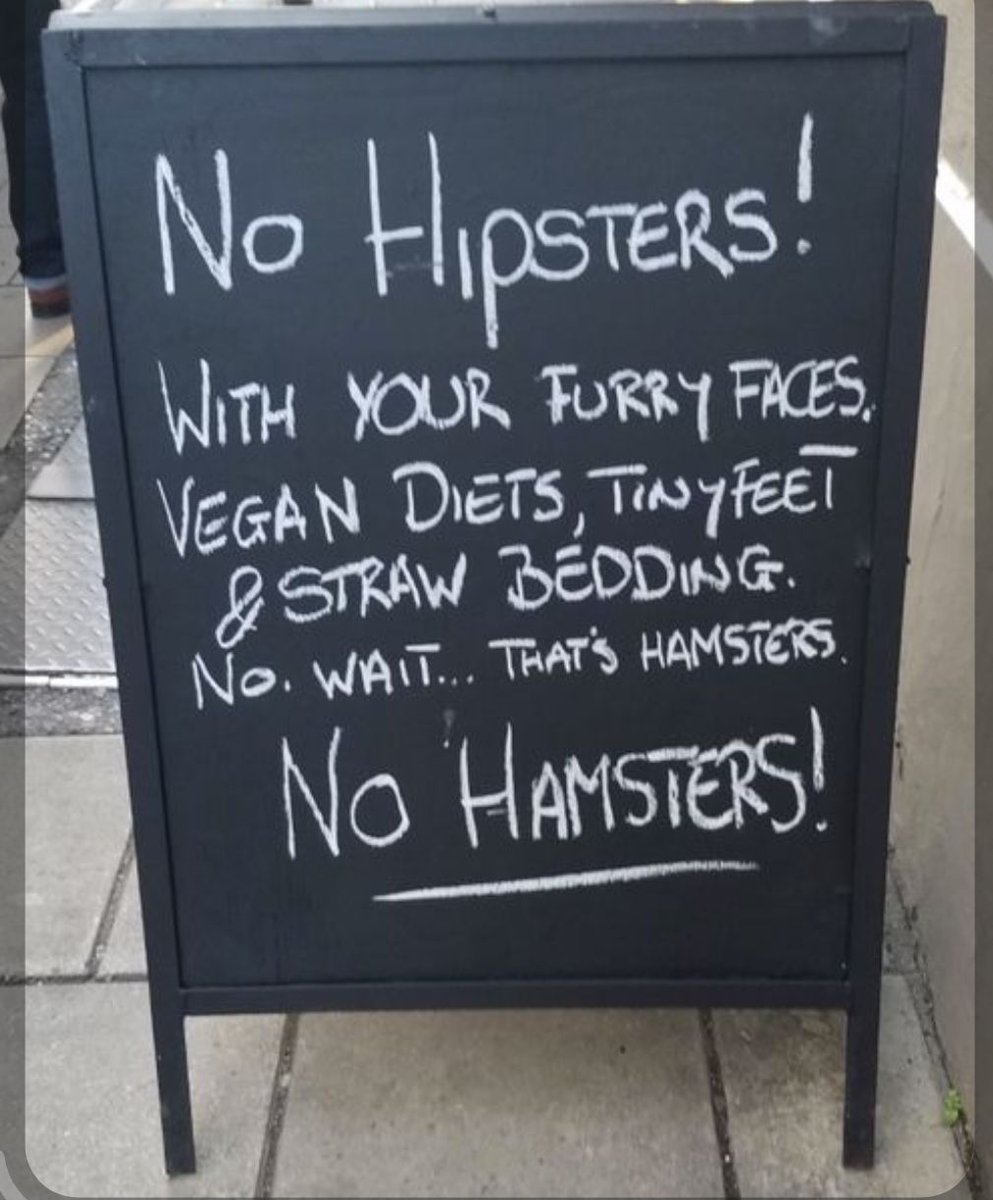 monkeyfun1001's tweet image. This just made an old man giggle 😂🤣