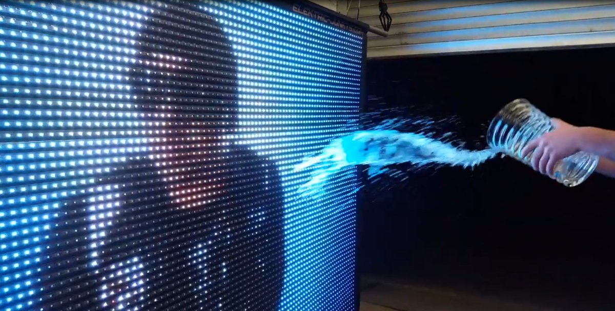 zhouguangz88262's tweet image. Outdoor billboards made easy! 🌟
Hypr LED’s P20 screen:
✅ IP68 waterproof
✅ Bendable &amp;amp; cut-to-fit
✅ App-controlled content

Ideal for store walls!
📩 DM us: promotion@fayyou.com

#zhouguang #hyprled #ledinnovation