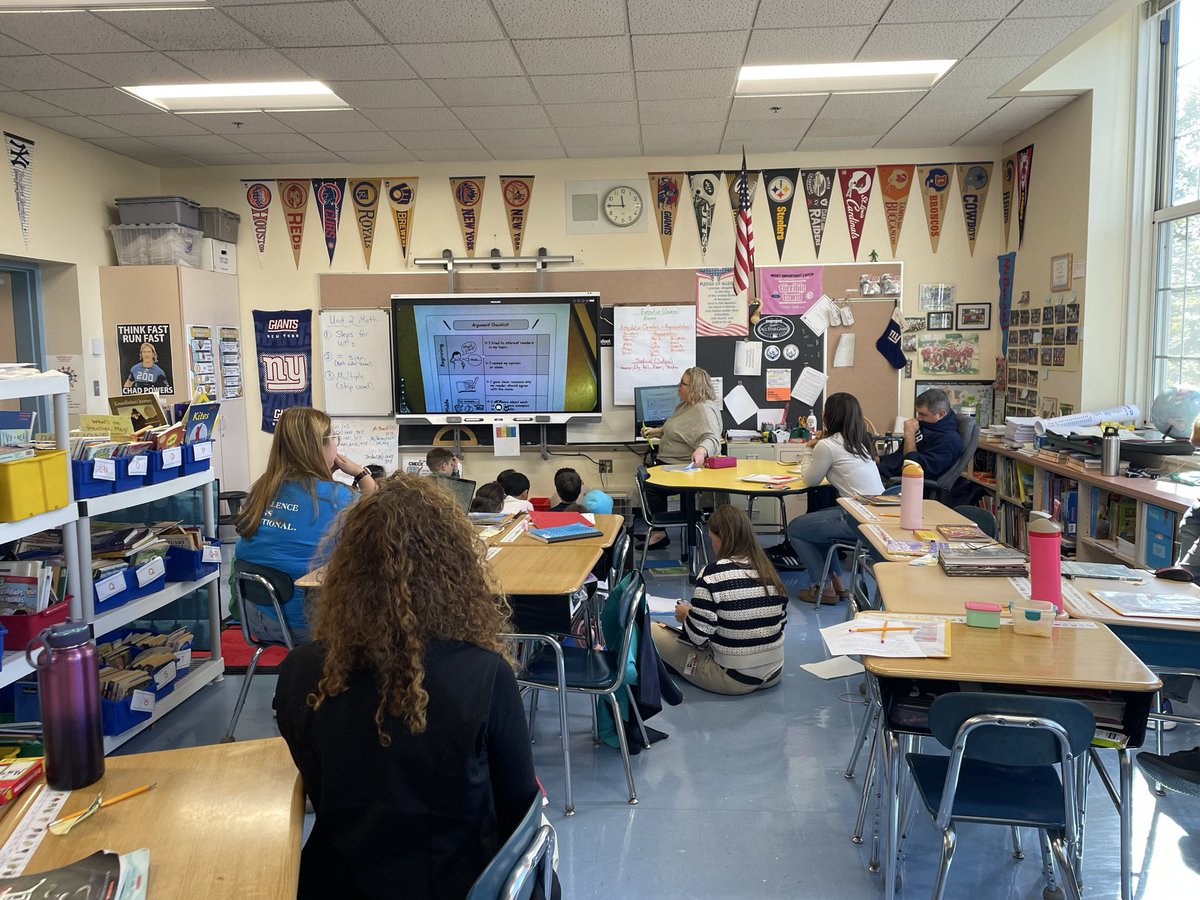 LaurenBird42's tweet image. #CosCobSchool staff engaging in #professionaldevelopment with new #writingunitsofstudy. #PurposefulPlanning @GPSDistrict