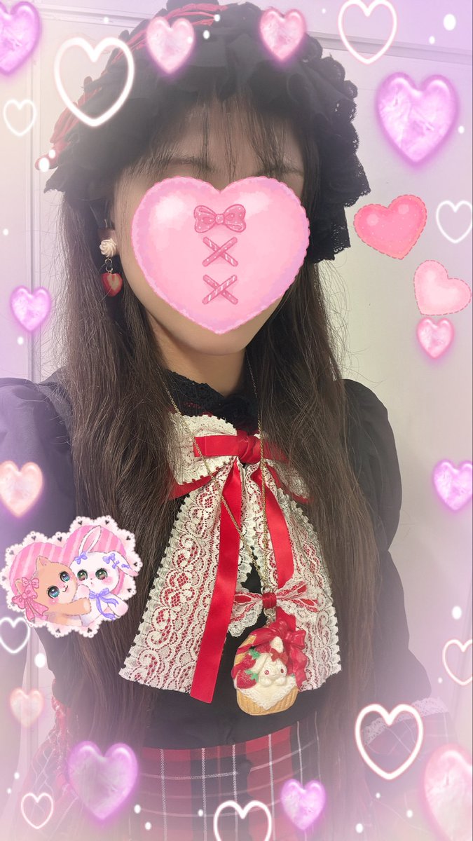 シャロ水で3日コーデ❤️
次は黒スカートの方もコーデしたいな🙂‍↕️

お世話になってる作家さまはタグにて🏷𓈒𓏸︎

ピアスどっちも久しぶりに使った☺️
ベレー帽はオーダーお願いしてた子💓

白も黒も雰囲気ガラッとかわるよね😳
次は黒スカートもあわせたいな🥰