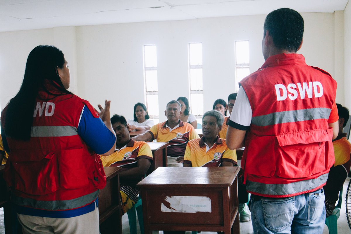 dswdfo5's tweet photo. 𝗗𝗦𝗪𝗗 𝗙𝗘𝗔𝗧𝗨𝗥𝗘 𝗦𝗧𝗢𝗥𝗬: The Golden Opportunity for Water Sustainability

READ THE FULL STORY AT: https://t.co/MCXEcRmv4G

#BawatBuhayMahalagaSaDSWD 
#MagKALAHITayoPilipinas https://t.co/3AC3SWivaN