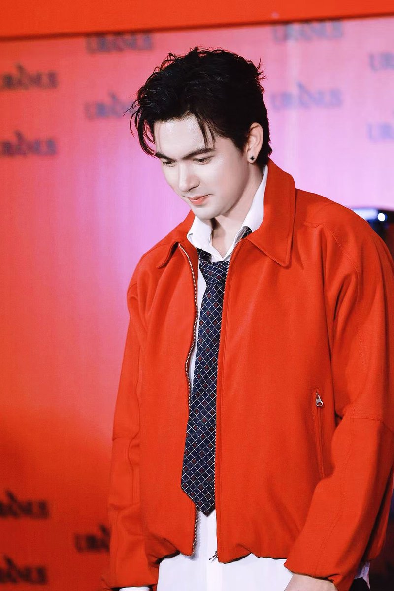 darunee_su's tweet photo. นานๆ ทีจะมีรูปคนหล่อๆ มาฝาก 

#เข้มหัสวีร์ 
#hussawee
#kemhussawee
#hussaweefamily
#บ้านคนรักเข้มหัสวีร์ https://t.co/bQCecNhOxB