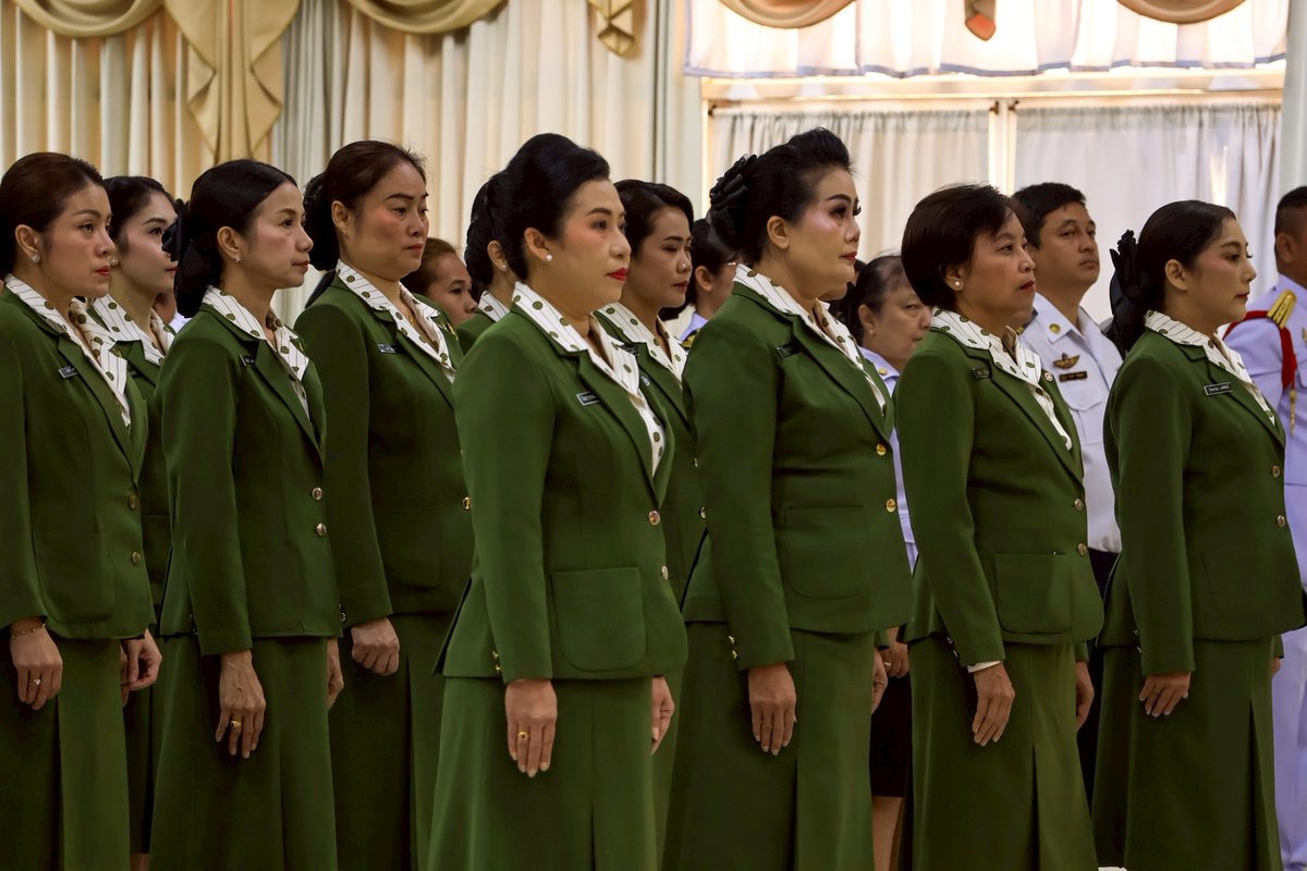 Sof3rd's tweet photo. 13 ตุลาคม “วันนวมินทรมหาราช” 
รพศ.3 จัดผู้แทนหน่วย พร้อมด้วยคุณมาลี วีระพงศ์ ปธ.สม.ทบ. สาขา รพศ.3ร่วมกิจกรรมน้อมรำลึกในพระมหากรุณาธิคุณ พระบาทสมเด็จพระบรมชนกาธิเบศรมหาภูมิพลอดุลยเดชมหาราช บรมนาถบพิตร เนื่องในวันนวมินทรมหาราช 13ต.ค.68ณ แหล่งสมาคม นสศ.
#วันนวมินทรมหาราช
#รัชกาลที่9 https://t.co/RCo7Ip220s
