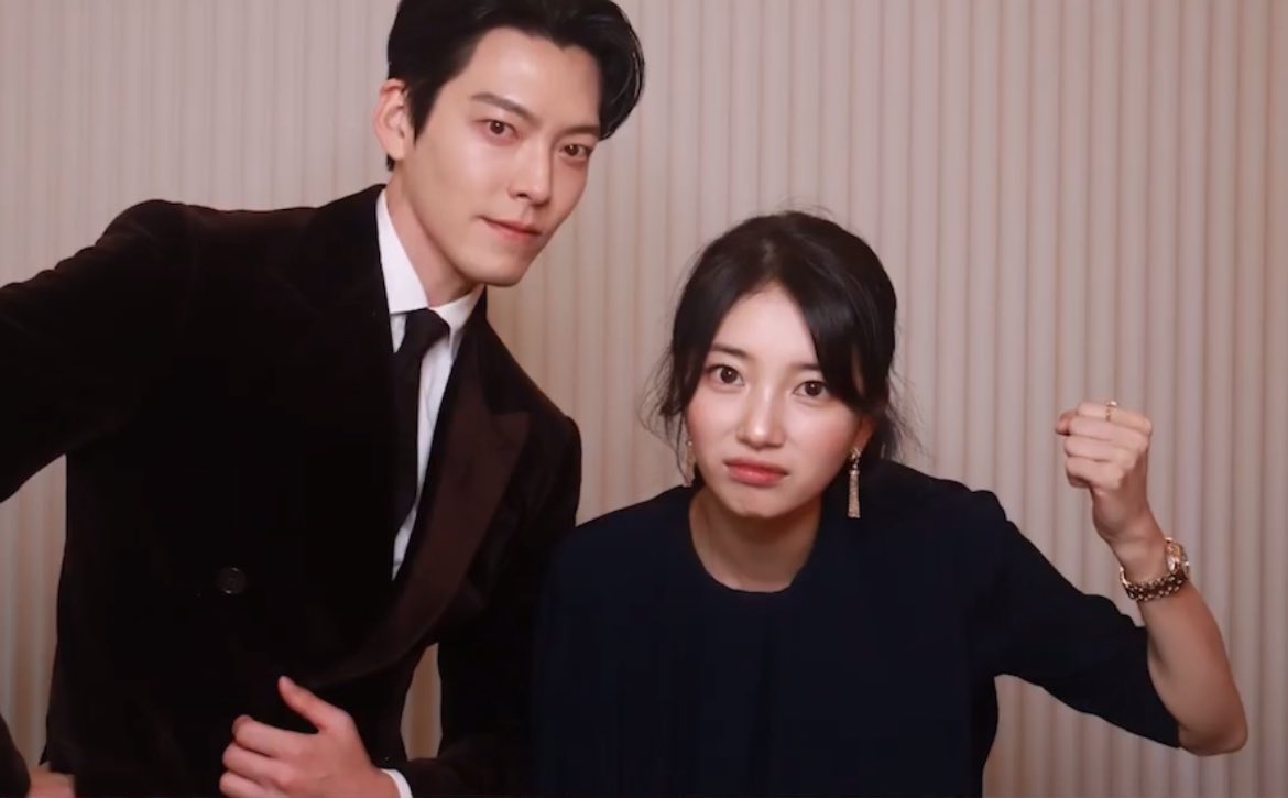 shuzkay's tweet photo. suzy and woobin’s photobooth 🥹 I DON’T WANNA LET YOU GO.. my kayoung and genie !!! https://t.co/6ahvK68MBC