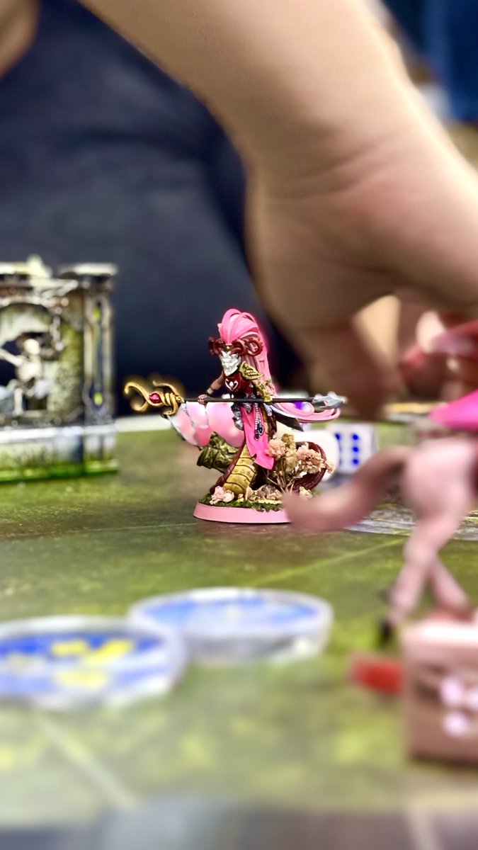 jessyjessyuwu's tweet photo. Played one game of Spearhead after a veeeeeery long time and lost against skellies 😆 #Spearhead #daughtersofkhaine https://t.co/ZQcMaesZPB
