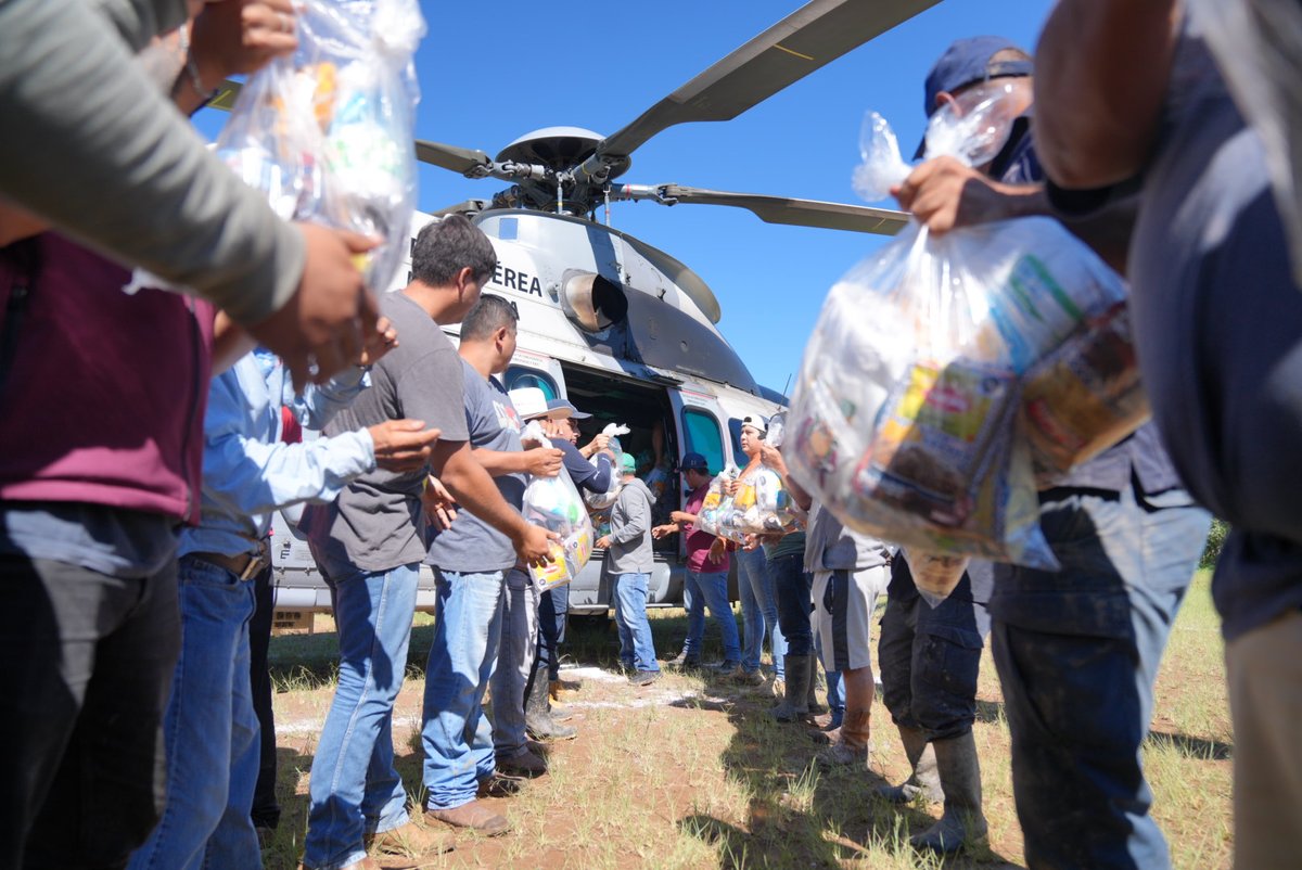 🤝 Todo el gobierno de Hidalgo está unido y movilizado para que el apoyo llegue donde más se necesita.
#PrimeroElPueblo
