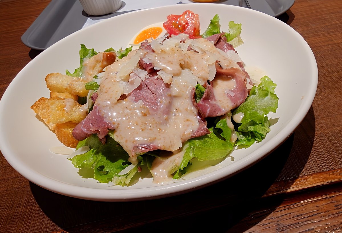 連休最終日だけど、仕事中..
ランチもこんな感じで野菜補給
(マジでいい身体になりたい)

お休みの皆さん、楽しんでね☺️