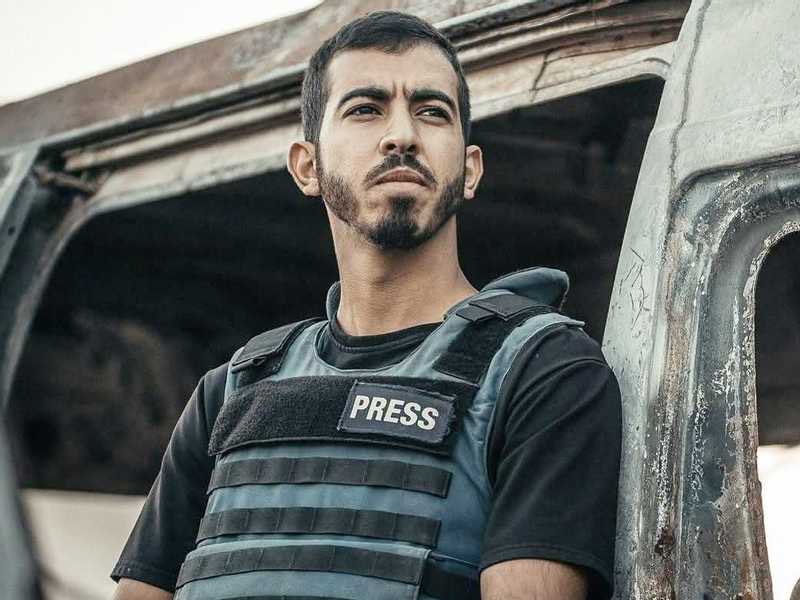 بعد أن غطى جرائم الإحتلال الصهيوني في فلسطين وأدى أمانته بكل تفان وإخلاص أكرمه الله عزوجل بالشهادة في سبيله. اللهم اسكنه جنة الفردوس الأعلى يا رب واحشره في زمرة النبي صلى الله عليه وسلم.