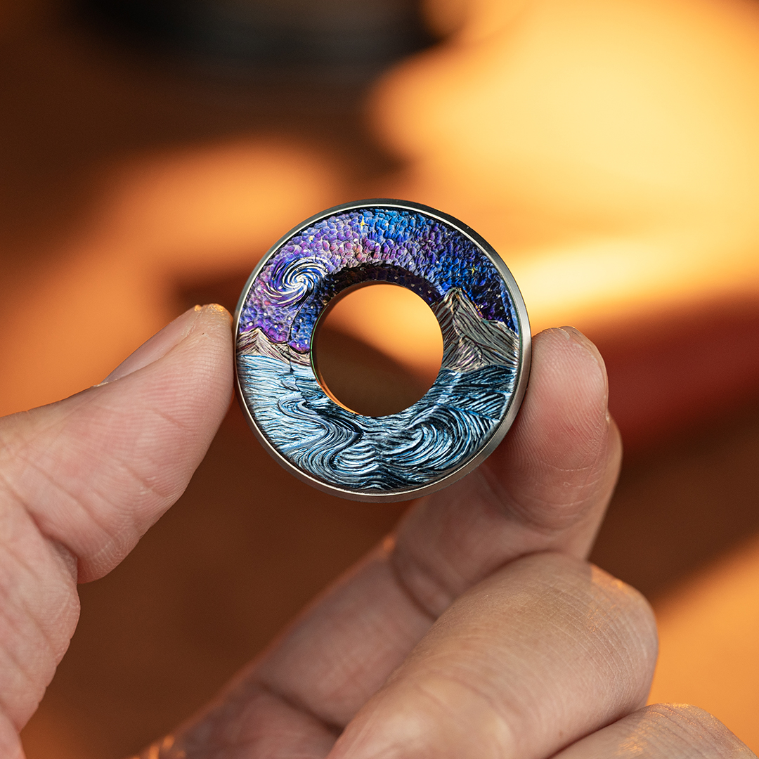 Titaner_com's tweet image. New Arrival — Star Voyage Engraved Edition 🌌
Precision meets artistry.

Hand-engraved. Solid titanium. 

Limited to 30 pieces worldwide.

A collectible made to honor time, precision, and craftsmanship.
titaner.com/collections/li…
#Titaner #StarVoyage #TitaniumDesign #LimitedEdition