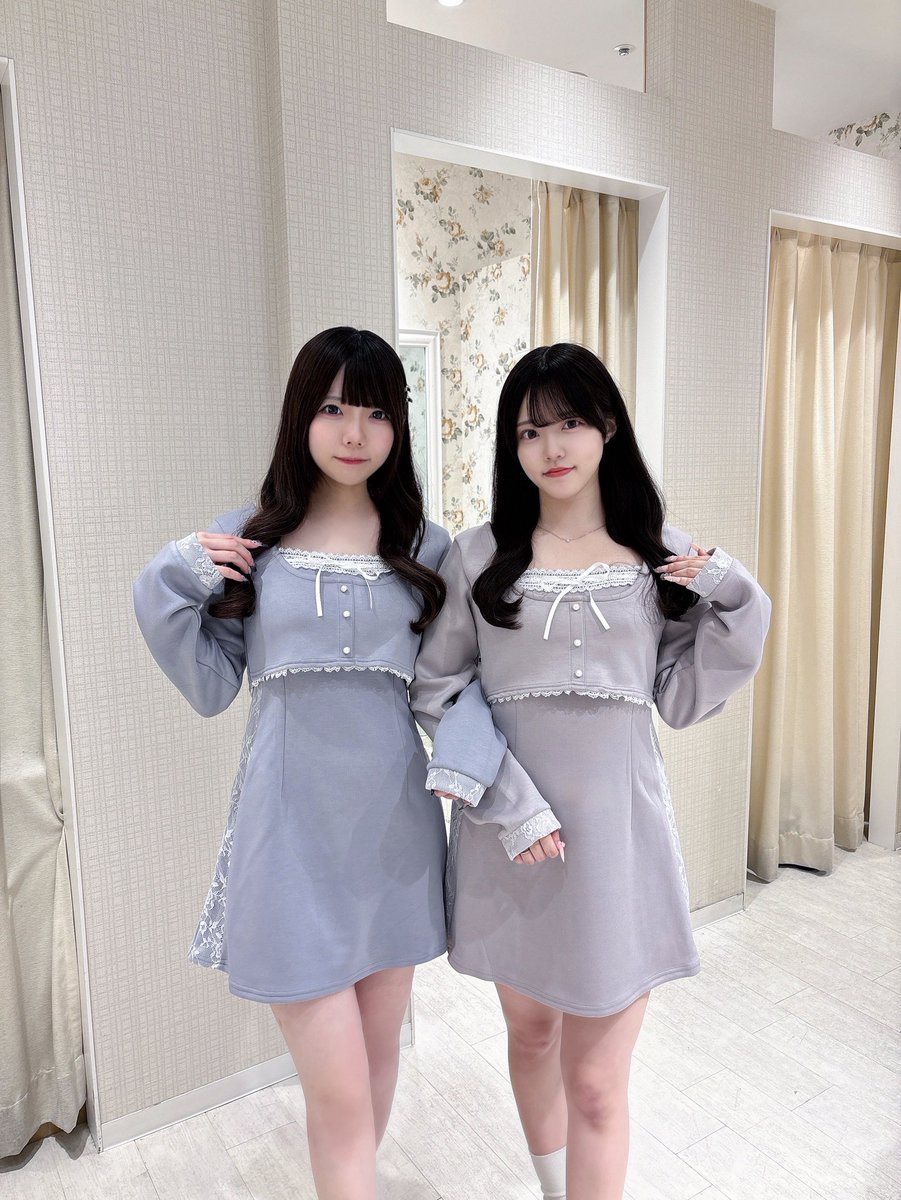 ♡新品タグ付♡evelynオリジナルリボン柄OP水色♡ワンピーストップスエブリン ♡新品タグ付♡evelynオリジナルリボン柄OP水色♡ワンピース