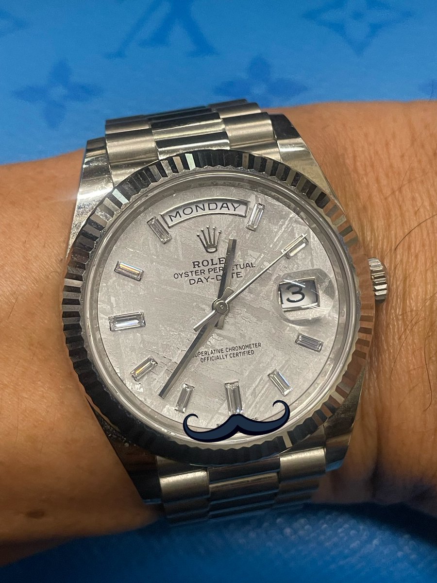 LLMqE6ljKVw83C9's tweet image. ランチ行ってきます🍽️
#ロレックス　#DD
#メテオ　#時計