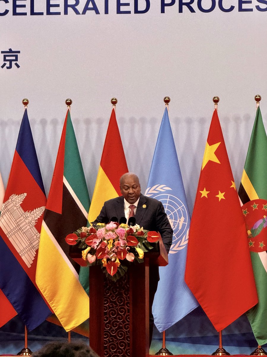 joyce_bawah's tweet image. At the opening ceremony of the Global Leaders meeting on Women, in Beijing, President John Dramani Mahama affirms,his commitment to the rights of women as President of Ghana. Reaffirming, his commitment to Women’s equality and the deliberate policies being implemented by his…