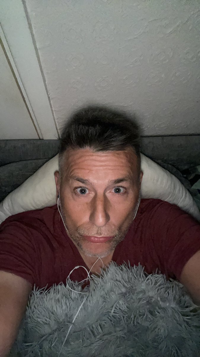 Morning my gorgeous friends, not been on much lately feeling little under the weather. To busy, to stressed and so called friends talking about me behind my back 😥❤️❤️❤️❤️