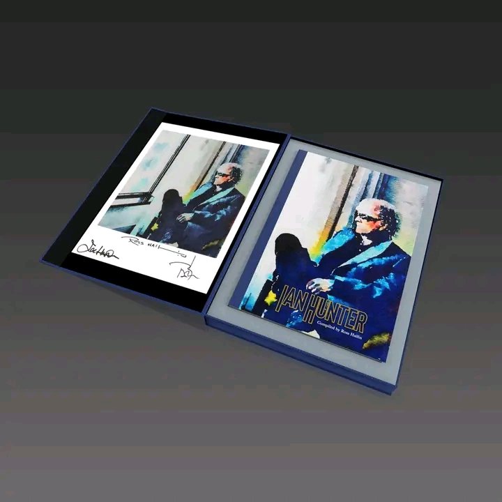 Zeff_joeElliot's tweet image. Honored to be a part of IAN HUNTER - the new book compiled by Ross Halfin. The book traces his career from the early days of Mott, through his extensive solo career and the various celebrations of Mott that have taken place. Now available for pre-order.