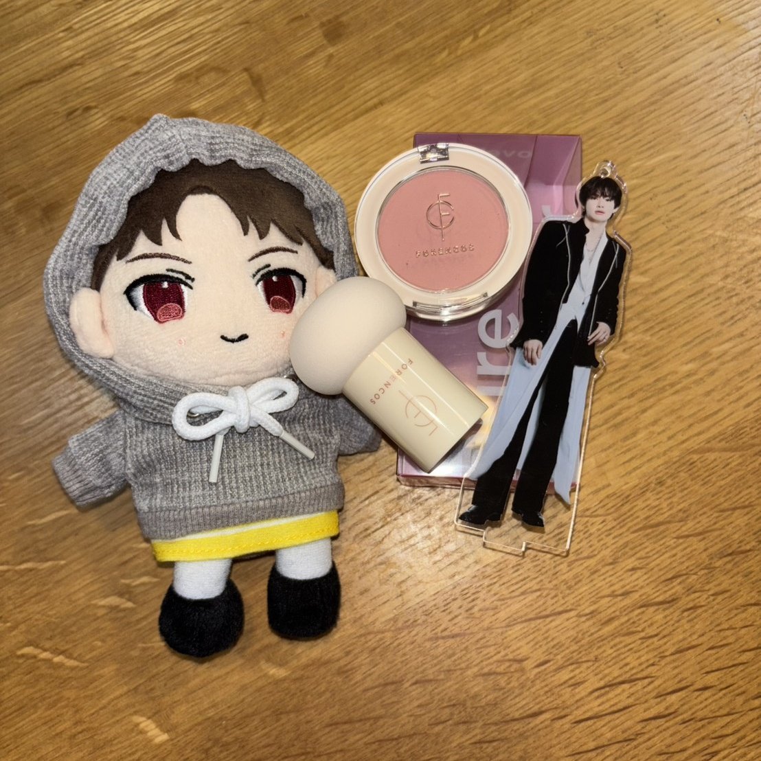 n_r_buddy's tweet image. 普段メイクしないので店員さんに相談して決めました😊
娘と使います！
上手にできるといいな🪄
#ほっぺに咲いた君のBUDDiiS
 #FORENCOS  #BUDDiiS