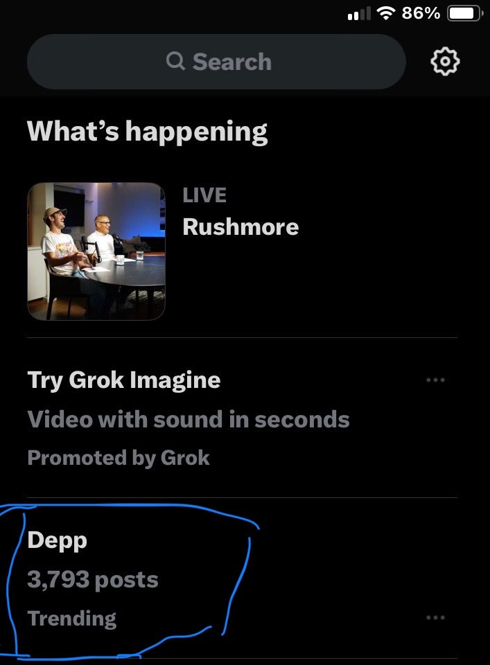 #JohnnyDepp trending! #JohnnyDeppIsLoved