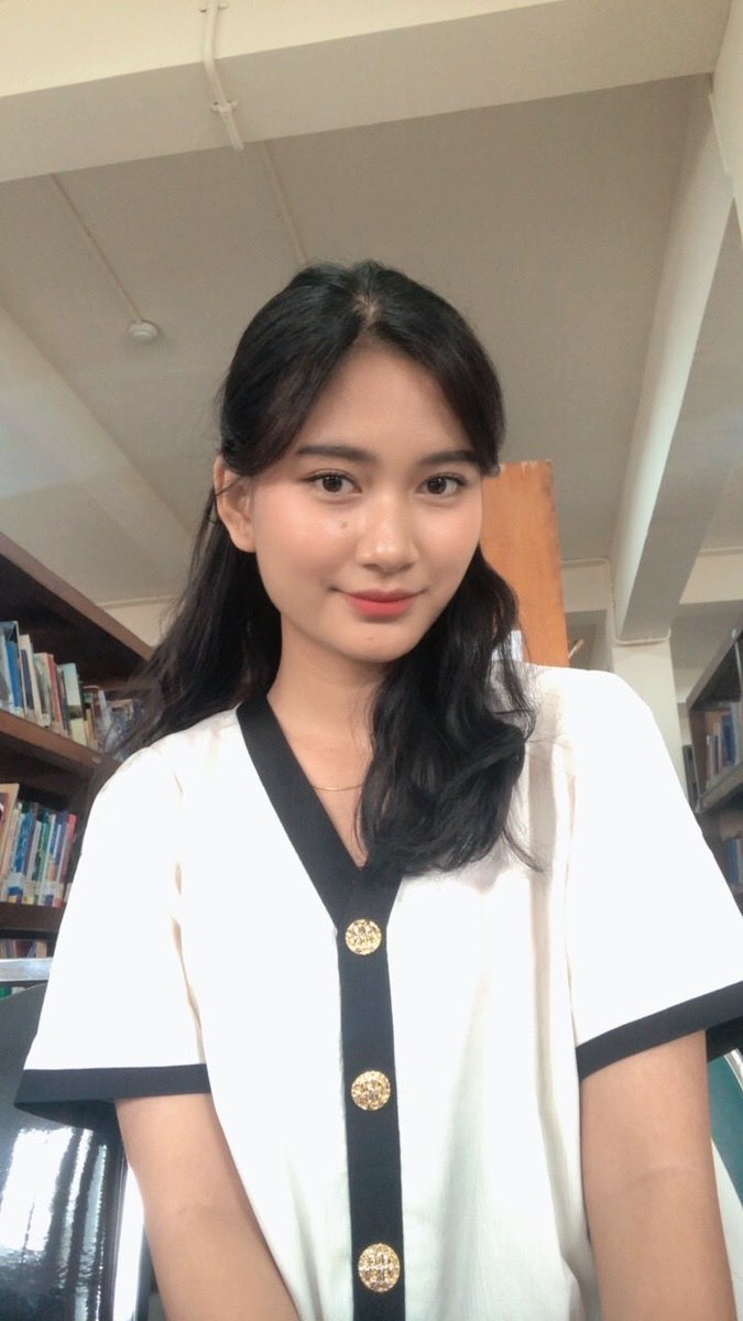 Suka sama look hari ini