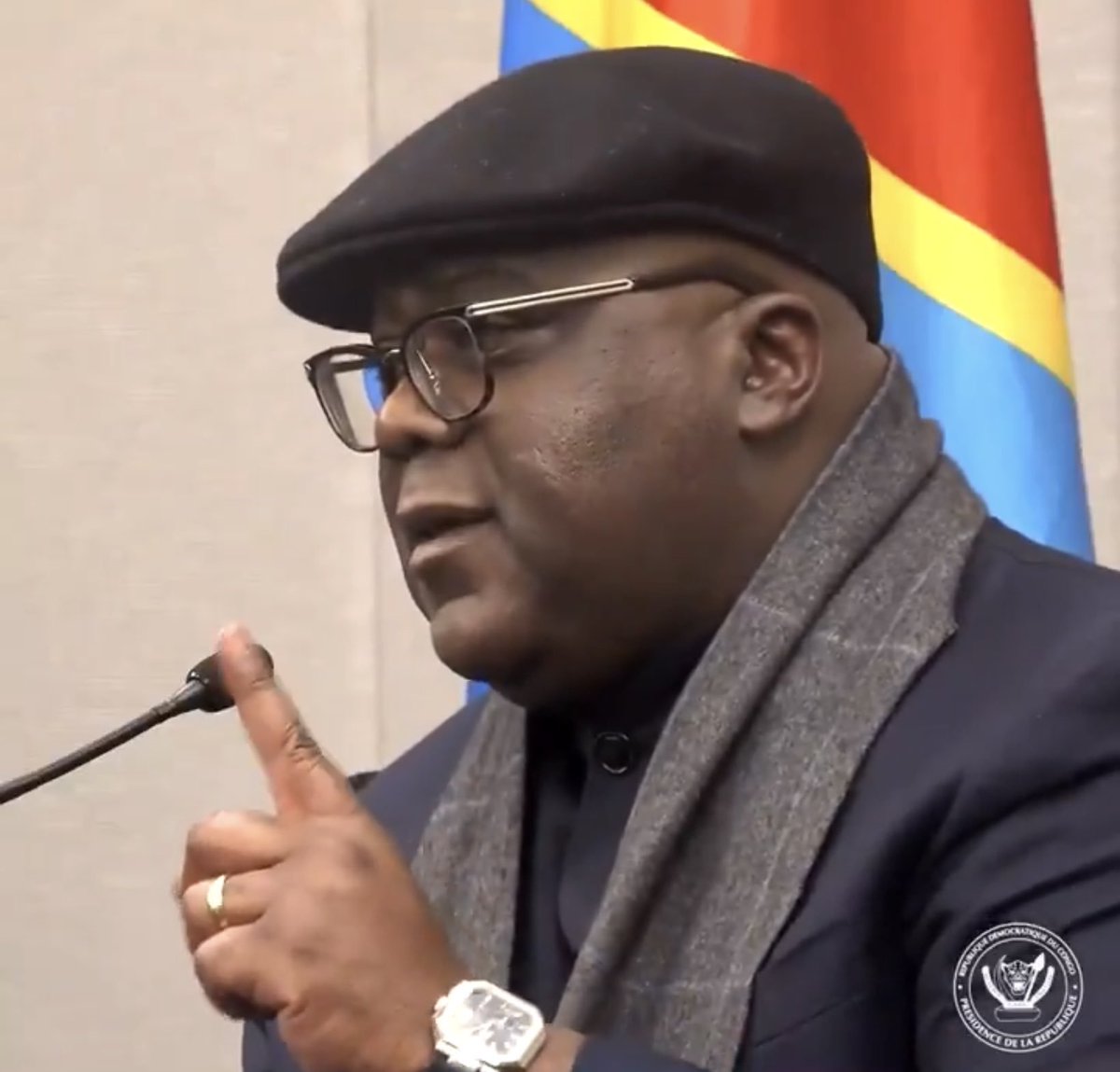 Les déclarations de #Tshisekedi devant la diaspora congolaise à Bruxelles, réaffirmant un "Jamais plus" catégorique au brassage, au mixage et au dialogue avec les forces qui l'ont fait plier, révèlent l'ampleur d'un cynisme politique indécent. Ces paroles tonitruantes, destinées