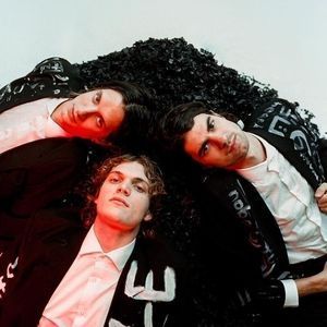 LIVE 105’s SOUNDCHECK tweet media