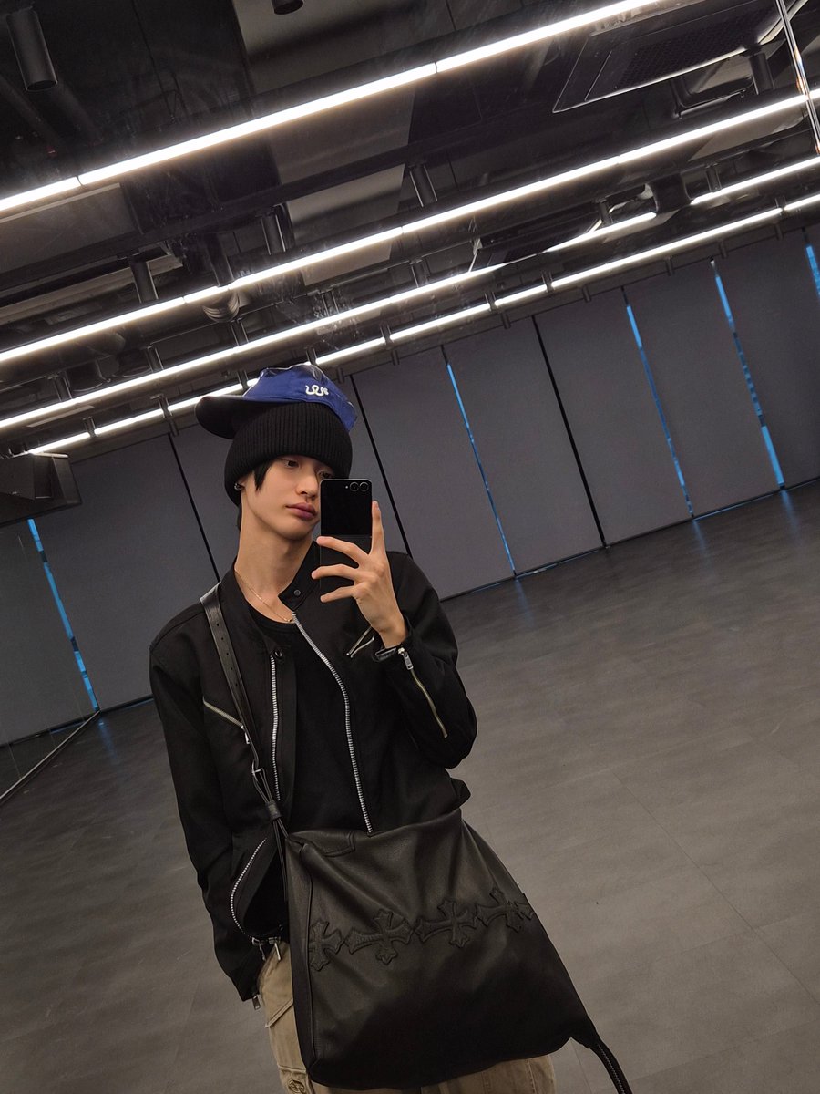 wonbin pics tweet media