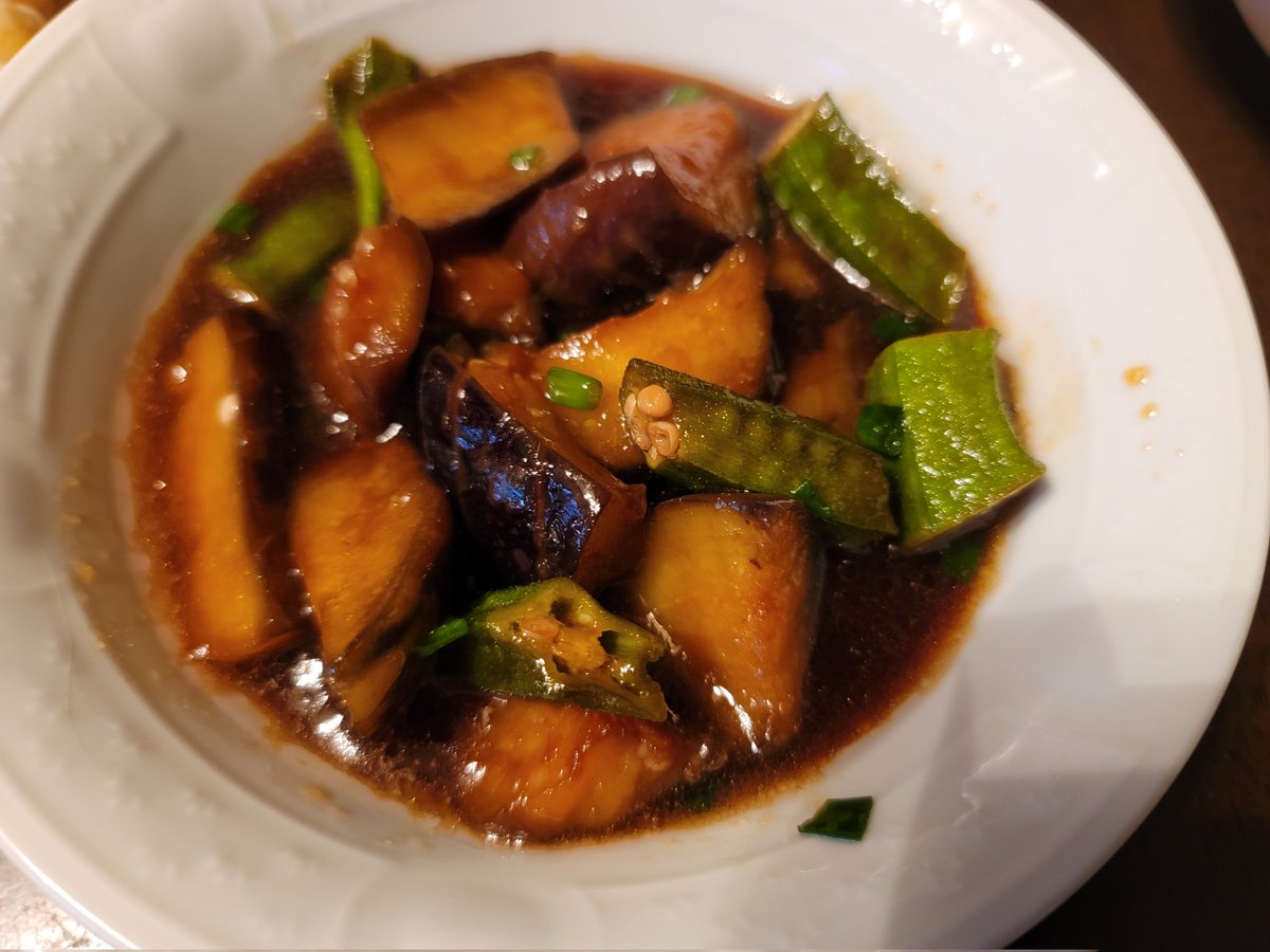 茄子とオクラの煮浸し青ネギも散らして
全部自家製！！
#家庭菜園
#煮浸し
#料理