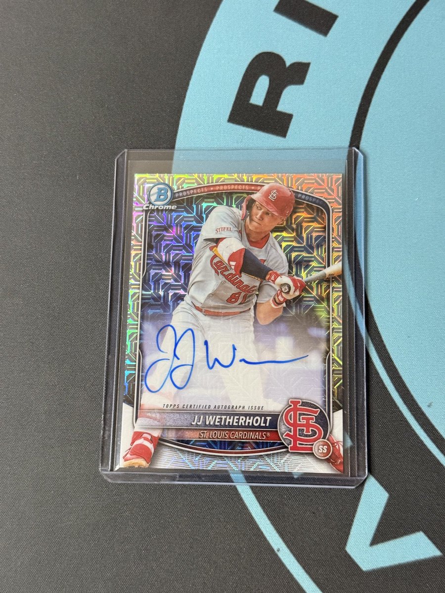 rivalryrips's tweet photo. How hot are these Megas? #bowman #thehobby #mlb #milb @CardPurchaser https://t.co/bWlPVUZlaZ