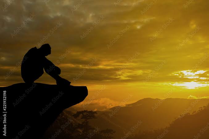 விழி மூடி
சுவாசிக்கிறேன்
உன்னை...

விழி திறந்தால்
விலகிவிடுவாய்
என்னை விட்டு
என்ற பயத்திலேயே....