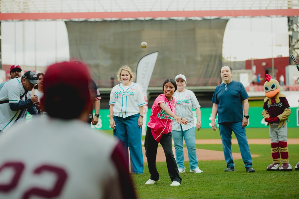 El Cuadrangular del Bienestar de <a href="/dif_sinaloa/">DIF Sinaloa</a> une corazones y une a Sinaloa. En Culiacán, ver a tantas familias reunidas, disfrutando y apoyando una causa noble, refleja la solidaridad que distingue a nuestro pueblo. Cuando se trata de ayudar, Sinaloa siempre responde.