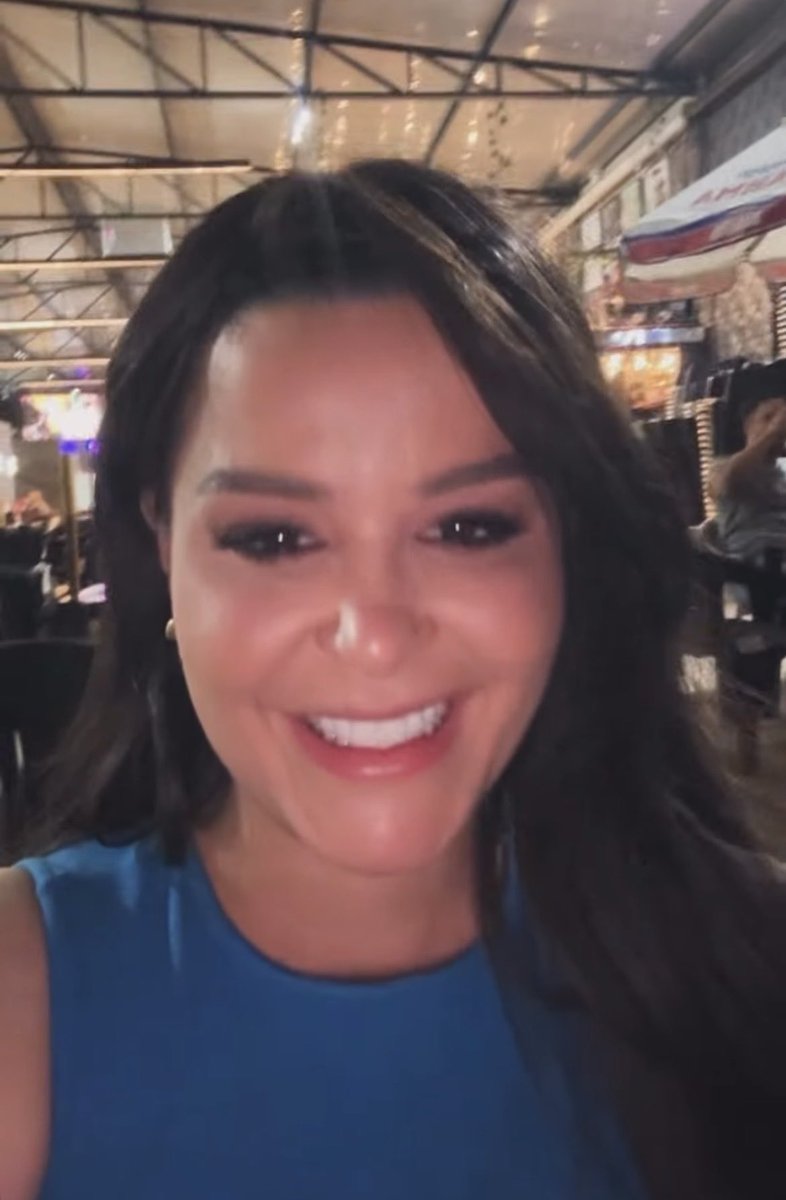 myinfinite_mem's tweet image. o sorriso dela transmite tanta luz, minha vidoca 💙