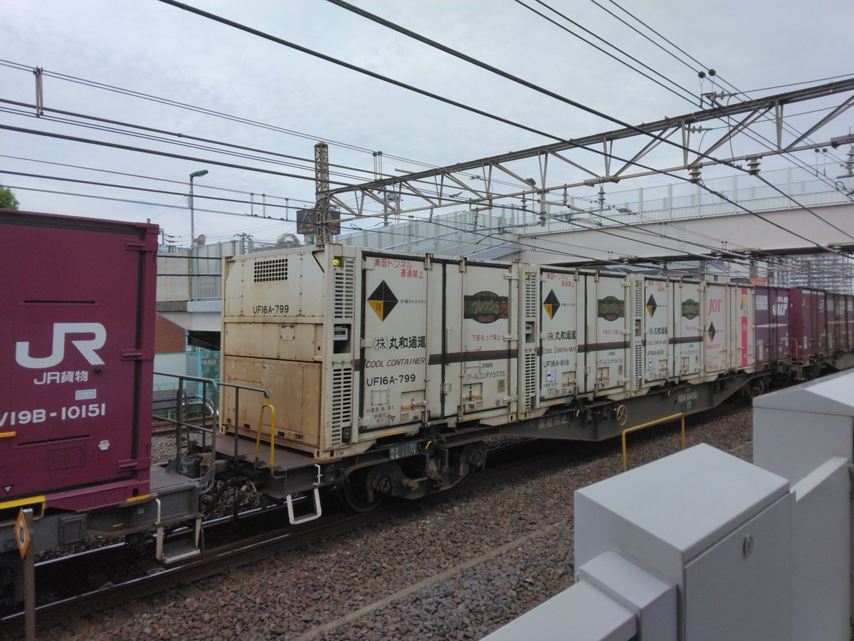 EF210-375　一部は車内より