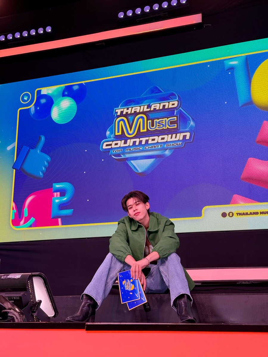LYKYOULATAM's tweet photo. TUI 🎤 como MC especial en el Thailand Music Countdown ✨🎶🔥
MTUIIII THE MC
#TMCxMCTuiChayatorn
#TuiChayatorn #LYKN
#TMC_EP22 https://t.co/iIg16gtgEH