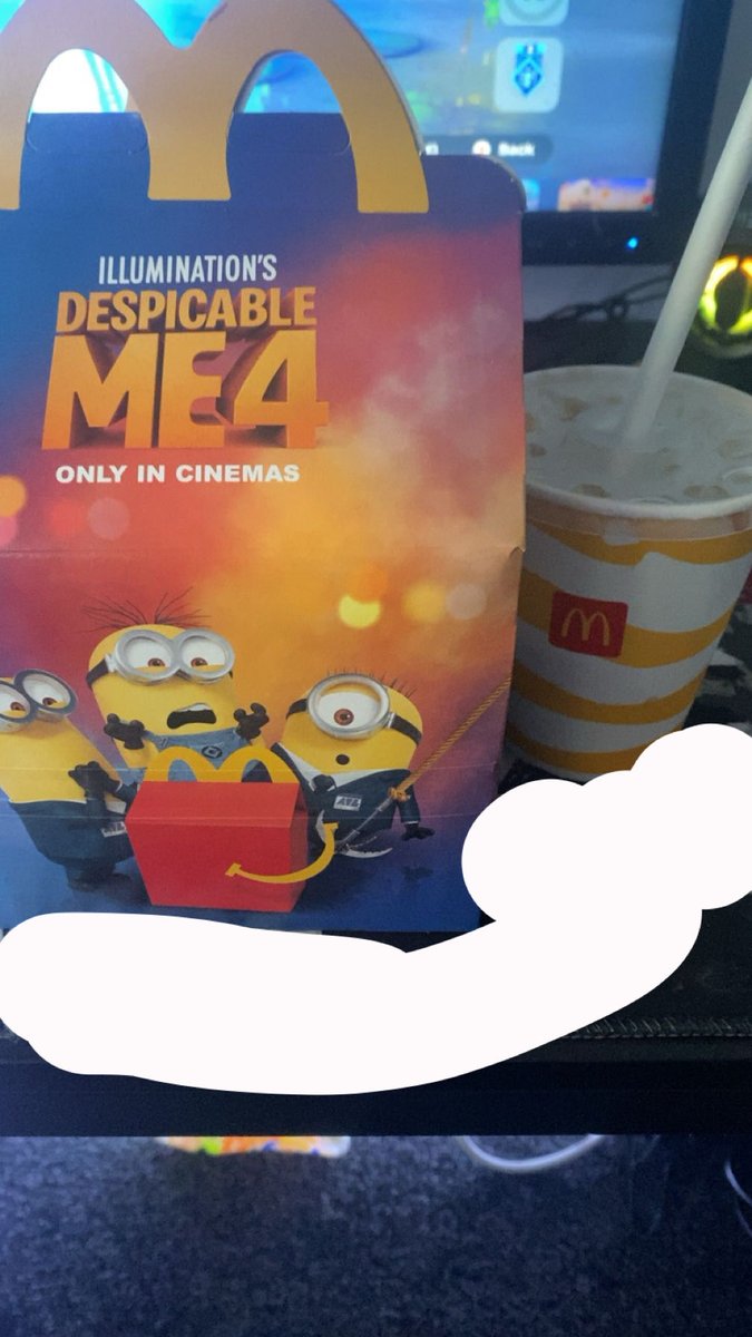 cinnamon_00771's tweet image. more mcdonalds, you can even see the receipt in the last photo LOL