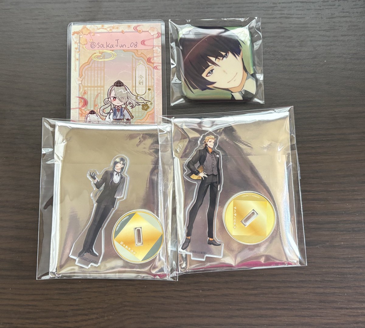 sakaJun_08's tweet image. 【交換】刀剣乱舞 大本丸博 事後通販 
スクエア缶バッジ vol.1 
ミニアクスタ vol.1

譲))石切丸 ソハヤ 青江

求))缶バorアクスタ 今剣

郵送での交換希望
差額精算は無しの予定です
お気軽にお声掛けください