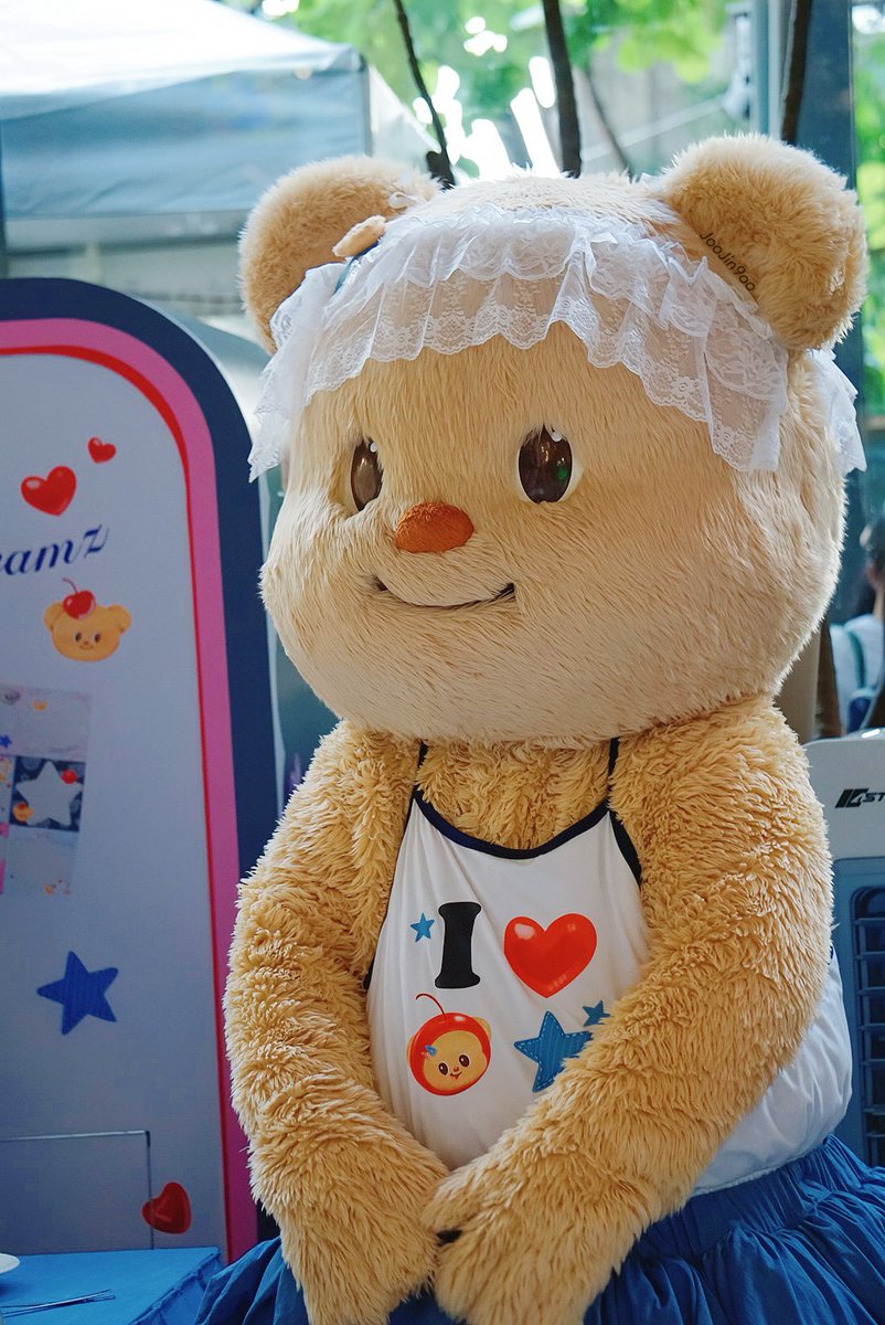 joojin9oo's tweet photo. ดูไม่มีพิษไม่มีภัย 🤣✨🧸💗

#Butterbear #ด้อมน้องเนย 
#joojin9ooluvbutterbear 
#น้องเนย #denimdreamz https://t.co/4wu4vSKUIo