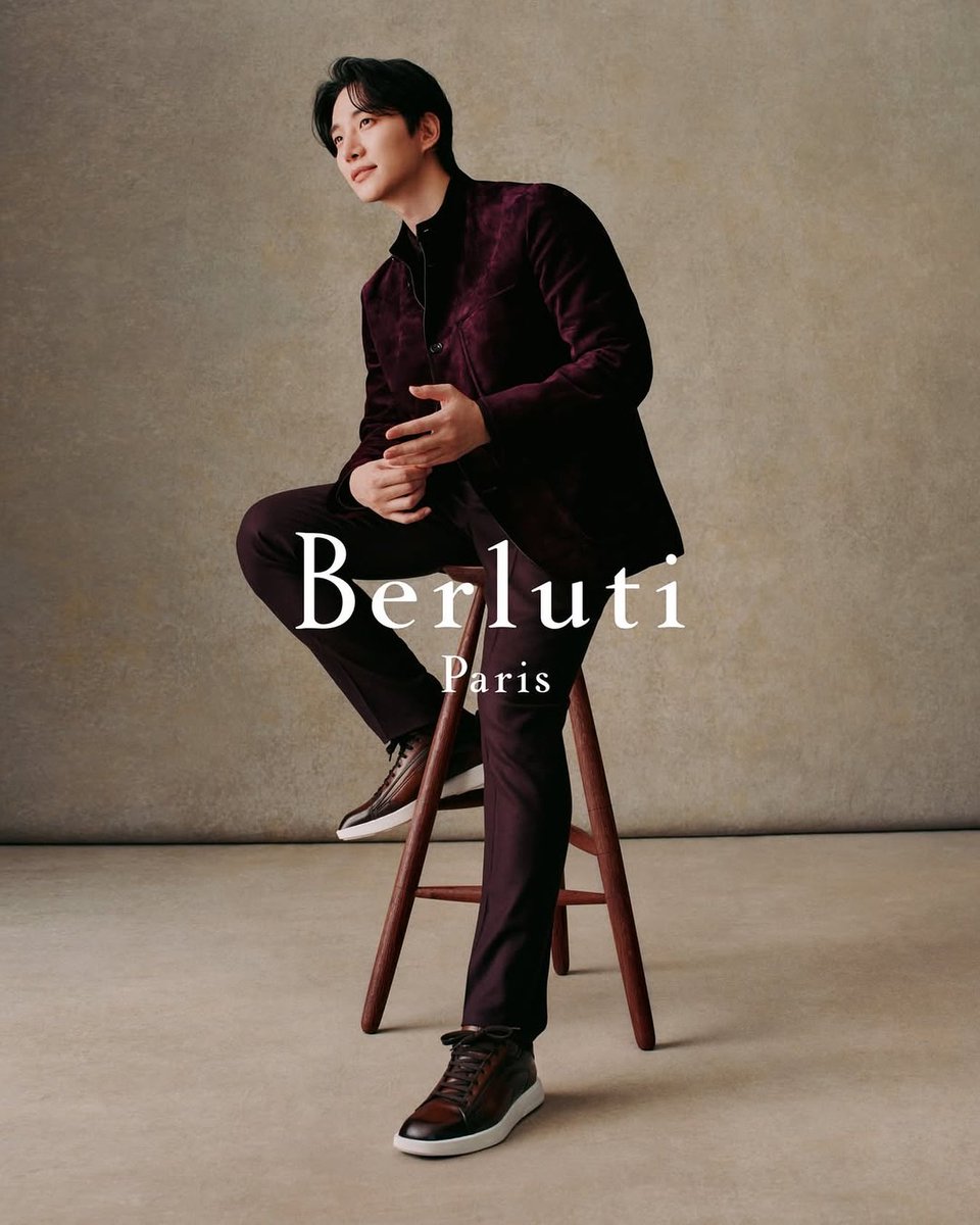le2jh_vicky's tweet photo. 251011 18:00:01 https://t.co/SuKka69DyQ instagram
https://t.co/M0esK5OZqW
@BERLUTI #TimeInternational
#이준호 #LEEJUNHO #李俊昊
#벨루티 #BERLUTI #BERLUTI130 https://t.co/2OwbuhP8So