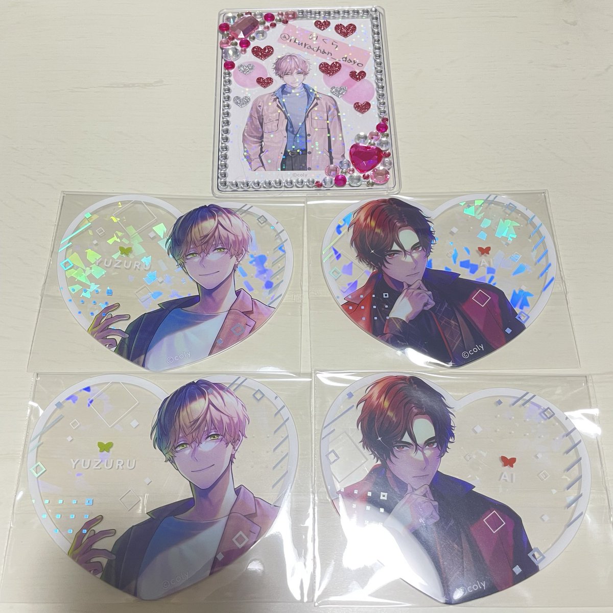 ikurachan__dayo's tweet photo. 【交換】ブレマイ コリカフェ イラストカード ステッカー クリアシート ぴくりあプレート

譲：皇坂 城瀬 須王 樋宮 祠堂 立科

求：同種 綾戸

♡ 郵送または秋葉原手渡し
♡ AGF1日目午後現地にて手渡し可能
お心当たりのある方はお気軽にお声かけください。よろしくお願いいたします。 https://t.co/5bIzMbQXjx