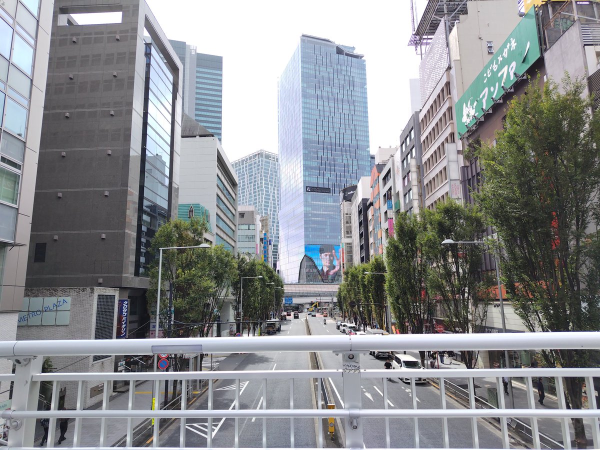 makimatatabi's tweet image. ④佐藤健カレンダー2021歩道橋
（引用は去年4月に行った時の）

今年のカレンダー
ドラマ観るまでは
ピンときてなかったけど
観た後に見るとエモ過ぎる

もう10月ですね
そろそろ来年の
#佐藤健
#佐藤健カレンダー
#NOPLANCALENDARPROJECT

x.com/makimatatabi/s…