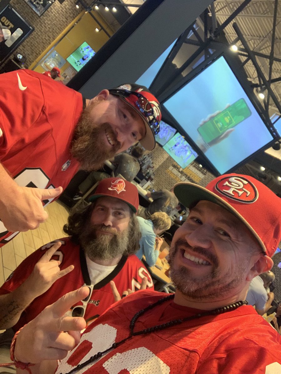 It was fun hanging out and catching up with some of the the old Sun Valley <a href="/HatClub/">HAT CLUB</a> crew! <a href="/Shakabrodie/">Benjamin Christensen</a> <a href="/RFWill149/">Will MacNeil</a>