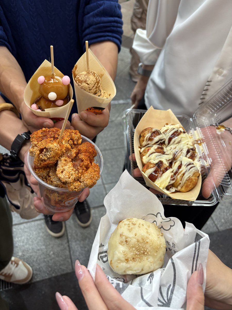 大須で食べ歩きからの、コンカフェデビューで可愛いメイドさんと🩷、岩盤浴でいい汗💦かいて、締めは焼肉で腹パン大満足👍
フォロワーさんみんなぶっとんでて楽しいお休み過ごせました🤭