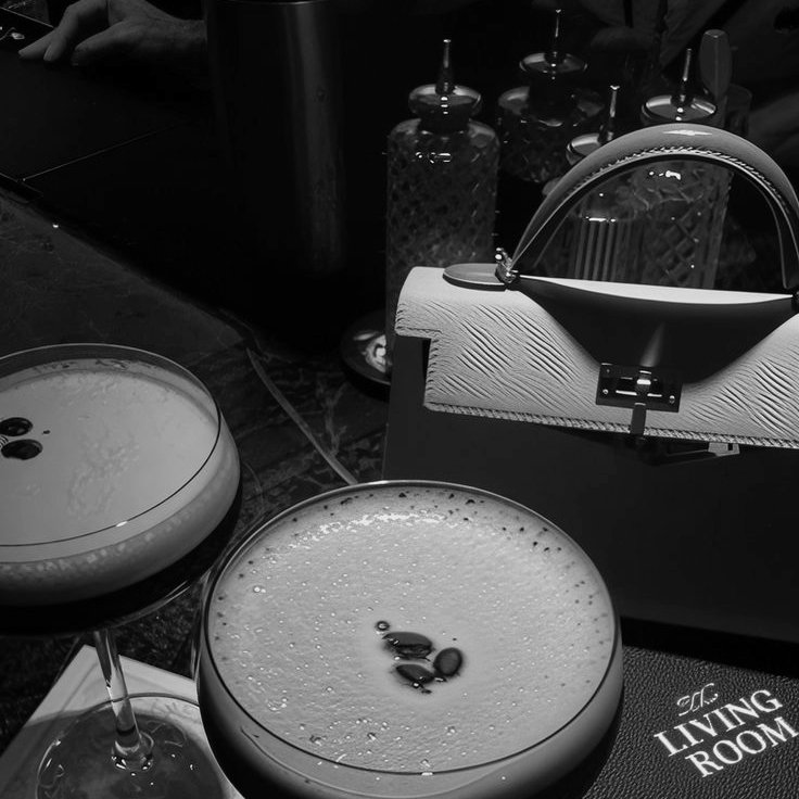 ⠀⠀⠀⠀;;
ᴛᴀᴋ нᴀзыʙᴀᴇʍᴀя дᴇᴧоʙᴀя ʙᴄᴛᴩᴇчᴀ ᴄ ᴋиᴄунᴇй.