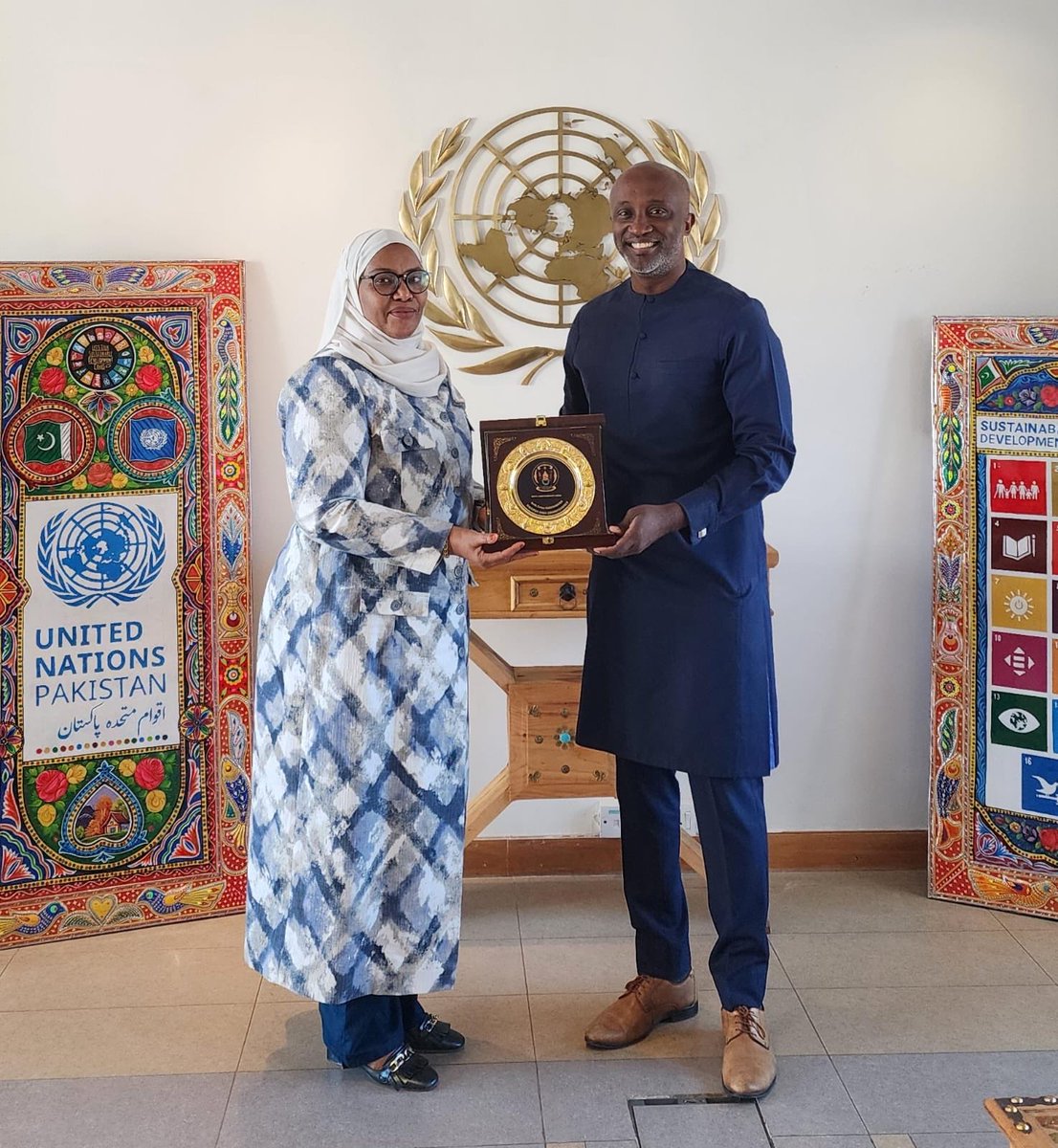 A pleasure to welcome H.E. Harerimana Fatou, Rwanda’s Amb to Pakistan to my office. Great exchange on South–South cooperation and lessons from Rwanda’s remarkable #Umuganda community spirit. Grateful for the gift of world-class Rwandan coffee—symbol of excellence and friendship.
