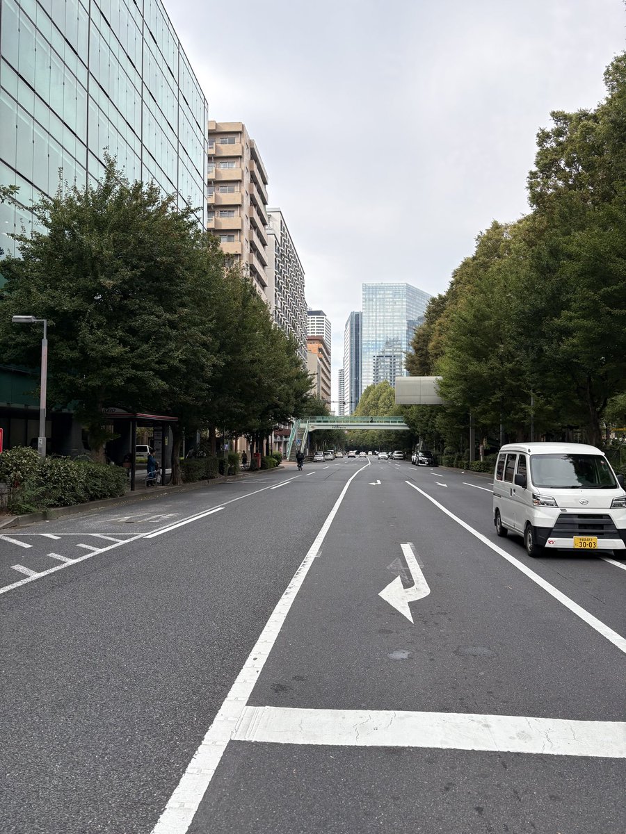 散歩にいい季節。