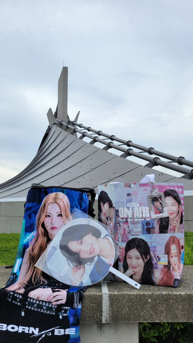 otaota2001's tweet photo. オフラインくじD賞でまさかの自引き😭やっと運が回ってきました🎉
@ITZYofficial
#ITZYONAIR #YEJI https://t.co/refOHwwMPd